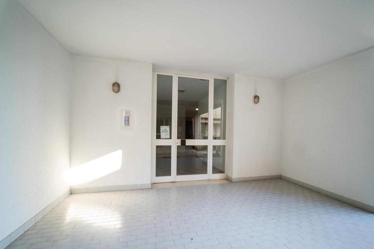 Appartamento Nuovo Vicino Aeroporto Malpensa Gallarate Exterior foto